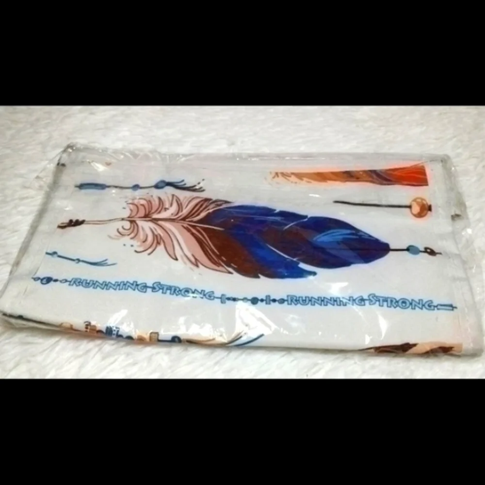 🛍Vintage Running Strong Feather Print Pouch